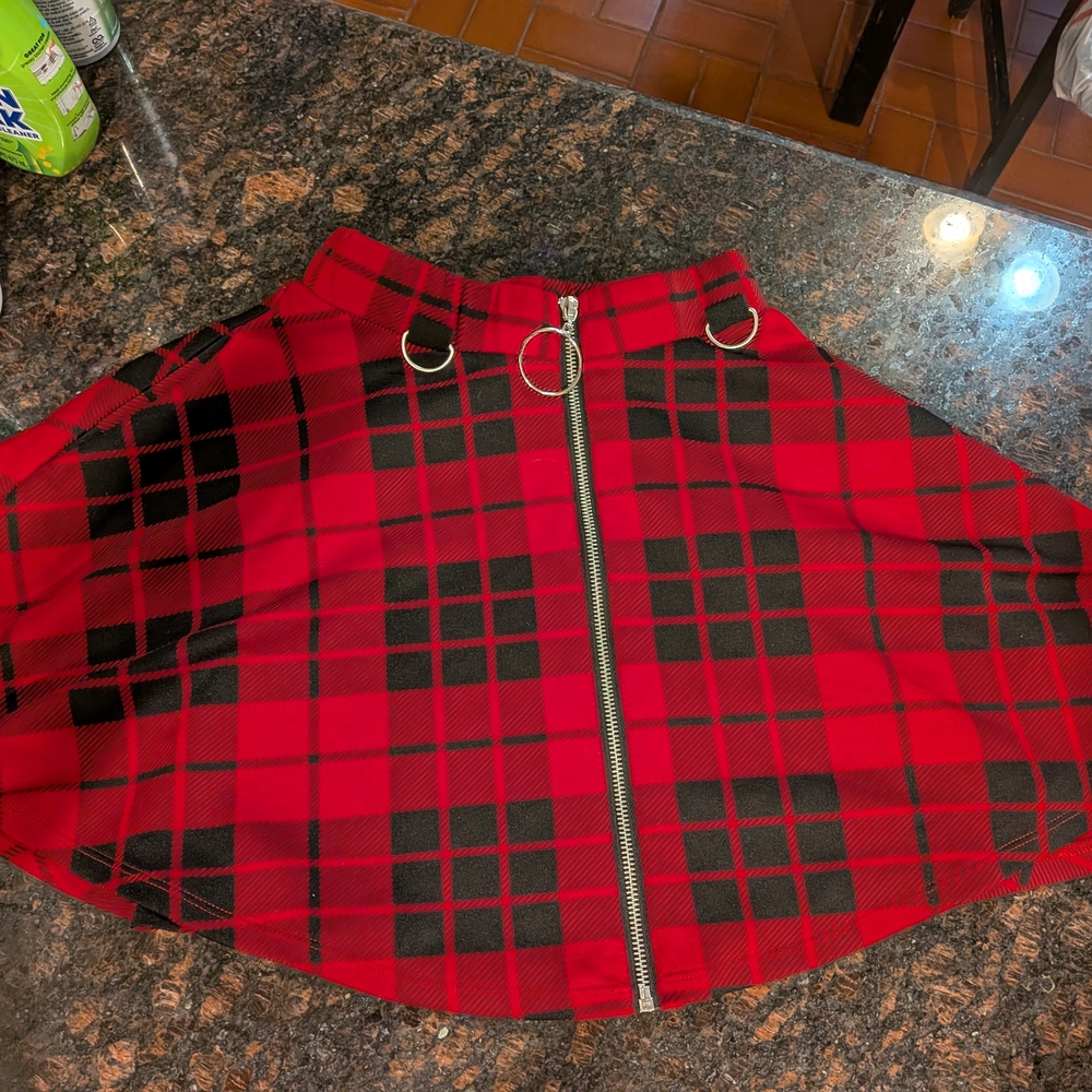 Hot Topic Red and Black Plaid Skater Skirt